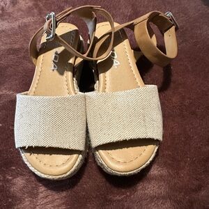 Soda Kids Tan and Cream Sandals